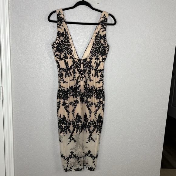 BARDOT Size 4 XS Dress Sheer Mesh Floral Embroidered pencil wiggle Beige Black - Picture 4 of 7